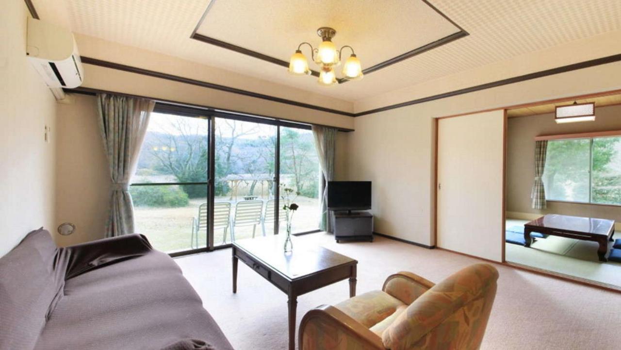Izu Ippeki Lake Lakeside Terrace Ito  Exterior foto